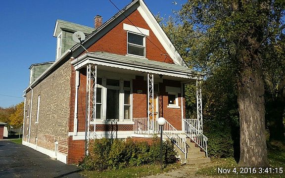 2nd image of 1646 Broadway St