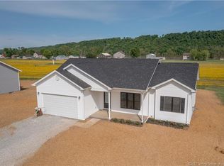 2325 S Bluff Run Dr, Hanover, IN 47243