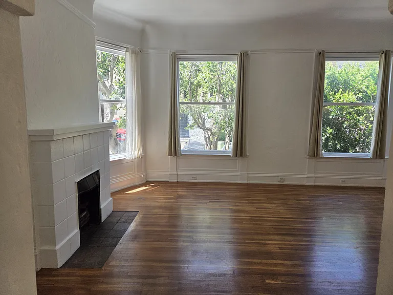 main room left side