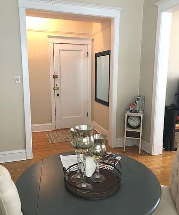 4th image of 900 W Wrightwood Ave #3W