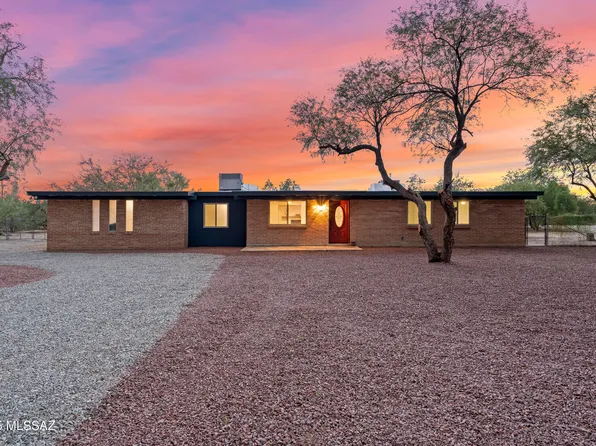 8805 N Marathon Dr, Tucson, AZ 85704