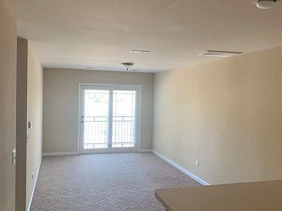 3rd image of 1711 Dekalb Ave APT F