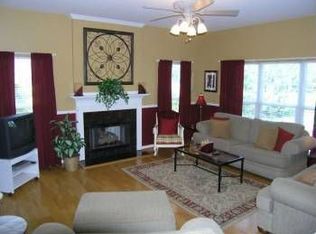 21277 Rosetta Pl, Ashburn, VA 20147