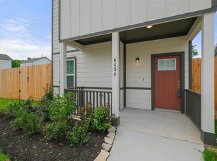 6434 New York St, Houston, TX 77021