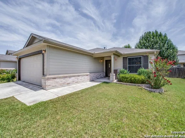 121 Pointe Loop, Cibolo, TX 78108