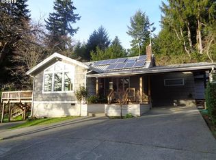 91003 Oxford Ln, Coos Bay, OR 97420