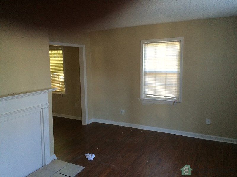 2nd image of 1306 Gideons Dr SW