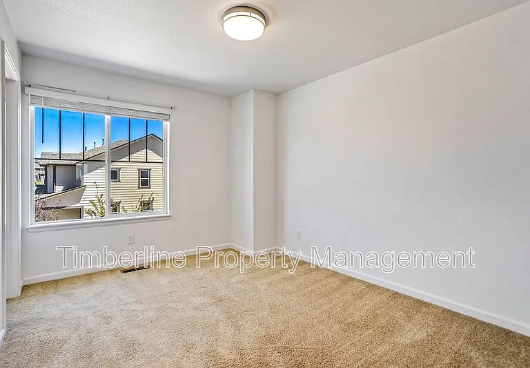 811 Marine Corps Dr — Photo 33