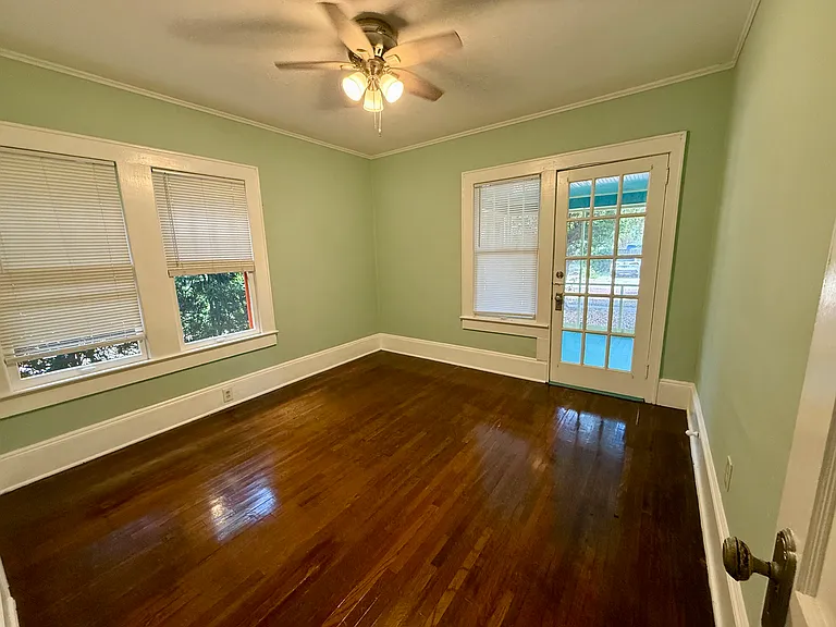 457 Highland Ave — Photo 9