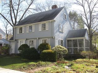 2 Saxon Rd, Worcester, MA 01602