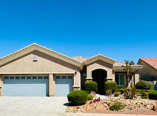 19436 Royal Oaks Rd, Apple Valley, CA 92308