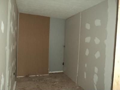 4th image of 1 Fairview Ave