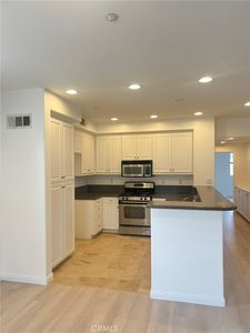 40 Concierto, Irvine, CA, 92620