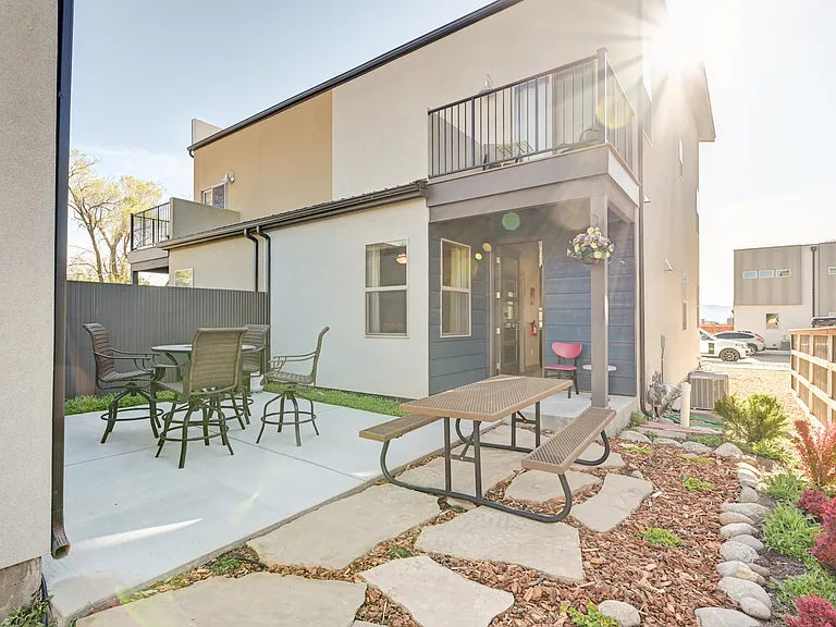 1003 Fooses St — Photo 10