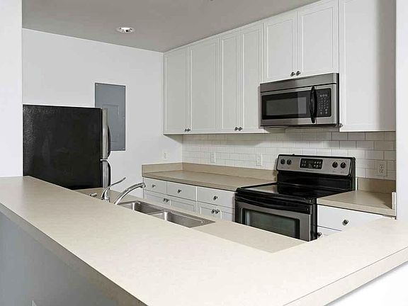 4th image of 433 W New England Ave APT 307