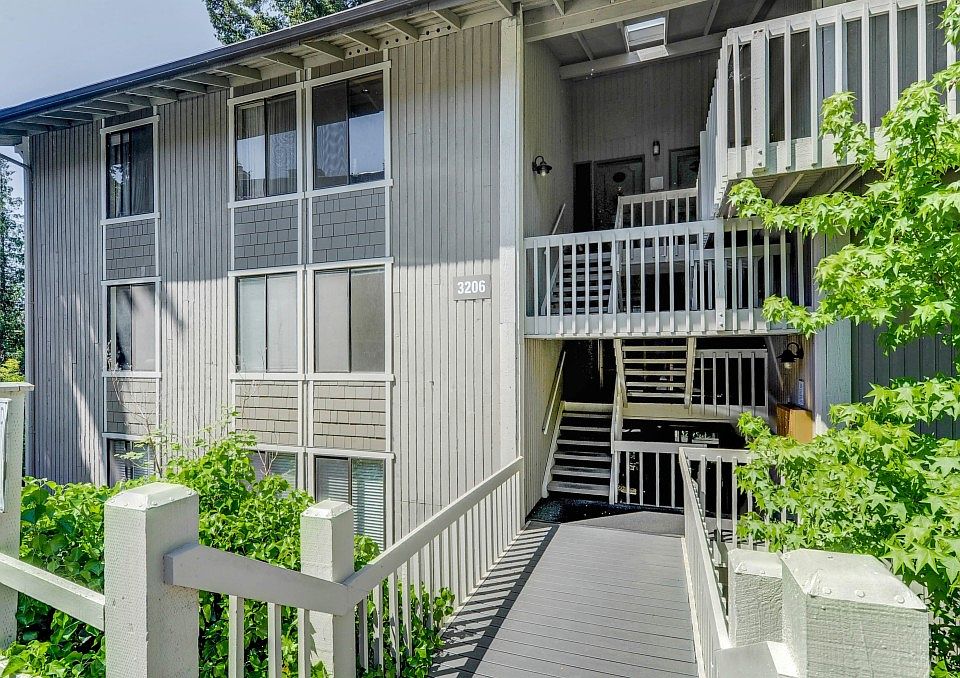 1st image of 3206 80th Ave SE APT 3