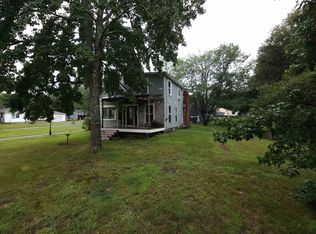 72 Rockland Ave, Manchester, NH 03102