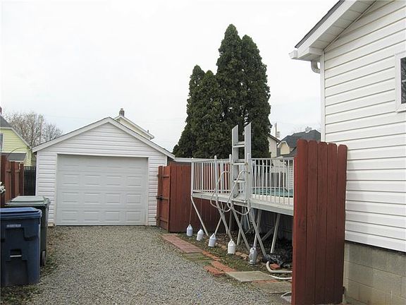 4th image of 311 Petain St