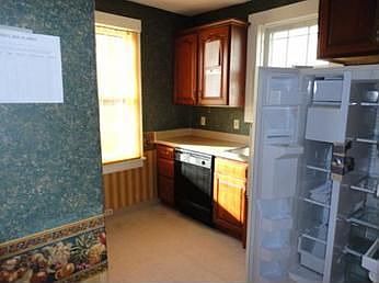 2nd image of 311 Albert St