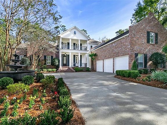 2nd image of 124 Sanctuary Dr