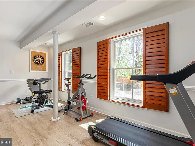 15043 Gaines Mill Cir — Photo 46