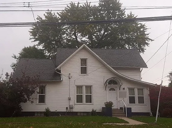 221 S Chipman St photo 1