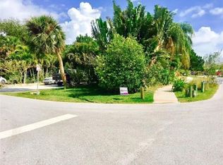 643 Calle Del Otono, Sarasota, FL 34242