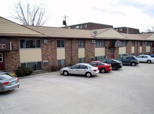 945 Oakcrest St #C21, Iowa City, IA 52246