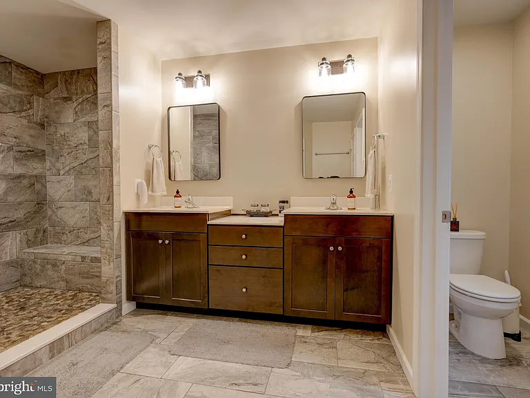 1309 Pedigree St — Photo 31