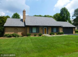 9704 Mossy Stone Ct, Vienna, VA 22182