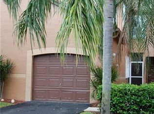 1360 Veracruz Ln, Weston, FL 33327