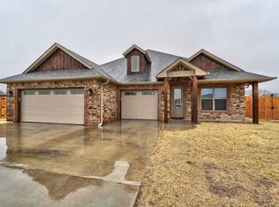 1303 Dahlia Ln, Cache, OK 73527