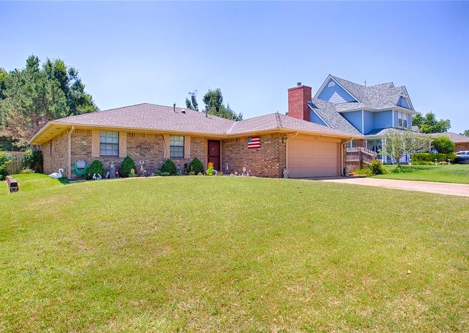 1st image of 308 E Meade Dr