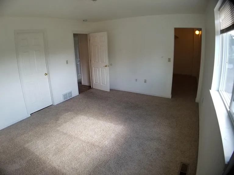 619 N Sargent Rd — Photo 11