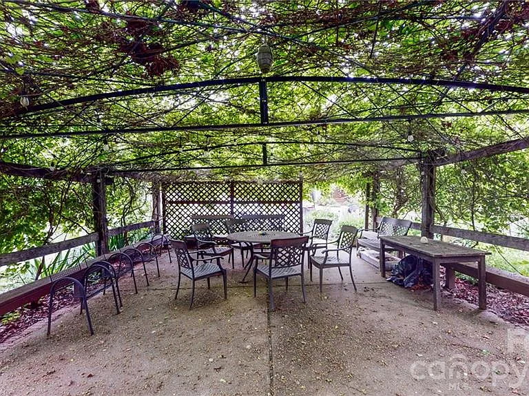 19 Sevan Ct — Photo 11