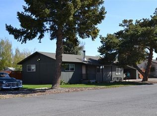 675 SE 7th St, Prineville, OR 97754