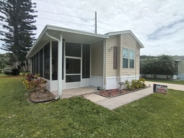 1633 E Stardust Dr, Malabar, FL 32950