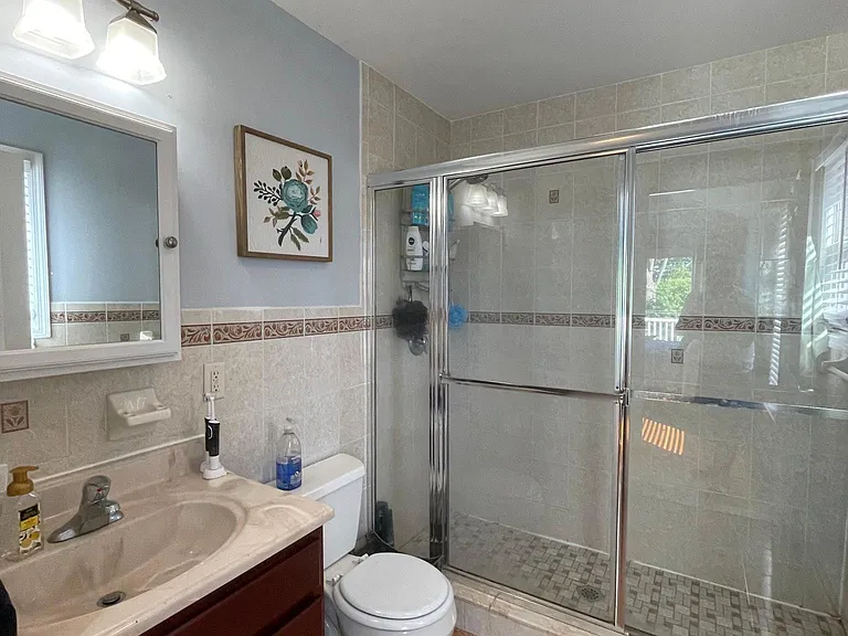 407 Railroad Ave #2 — Photo 16