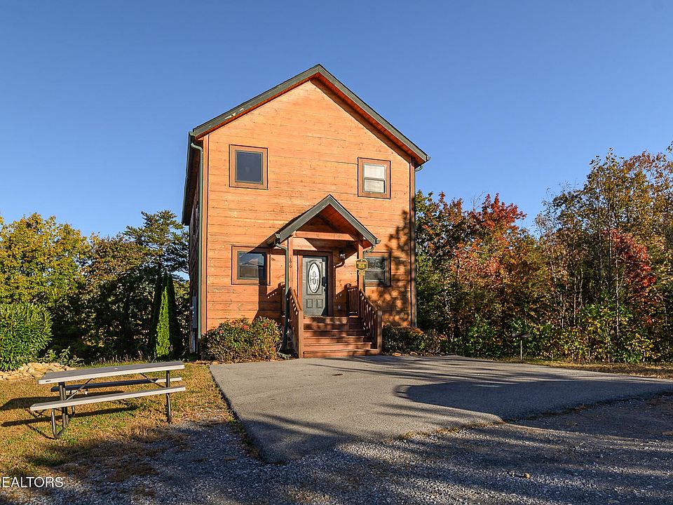1st image of 766 Park Vista Way