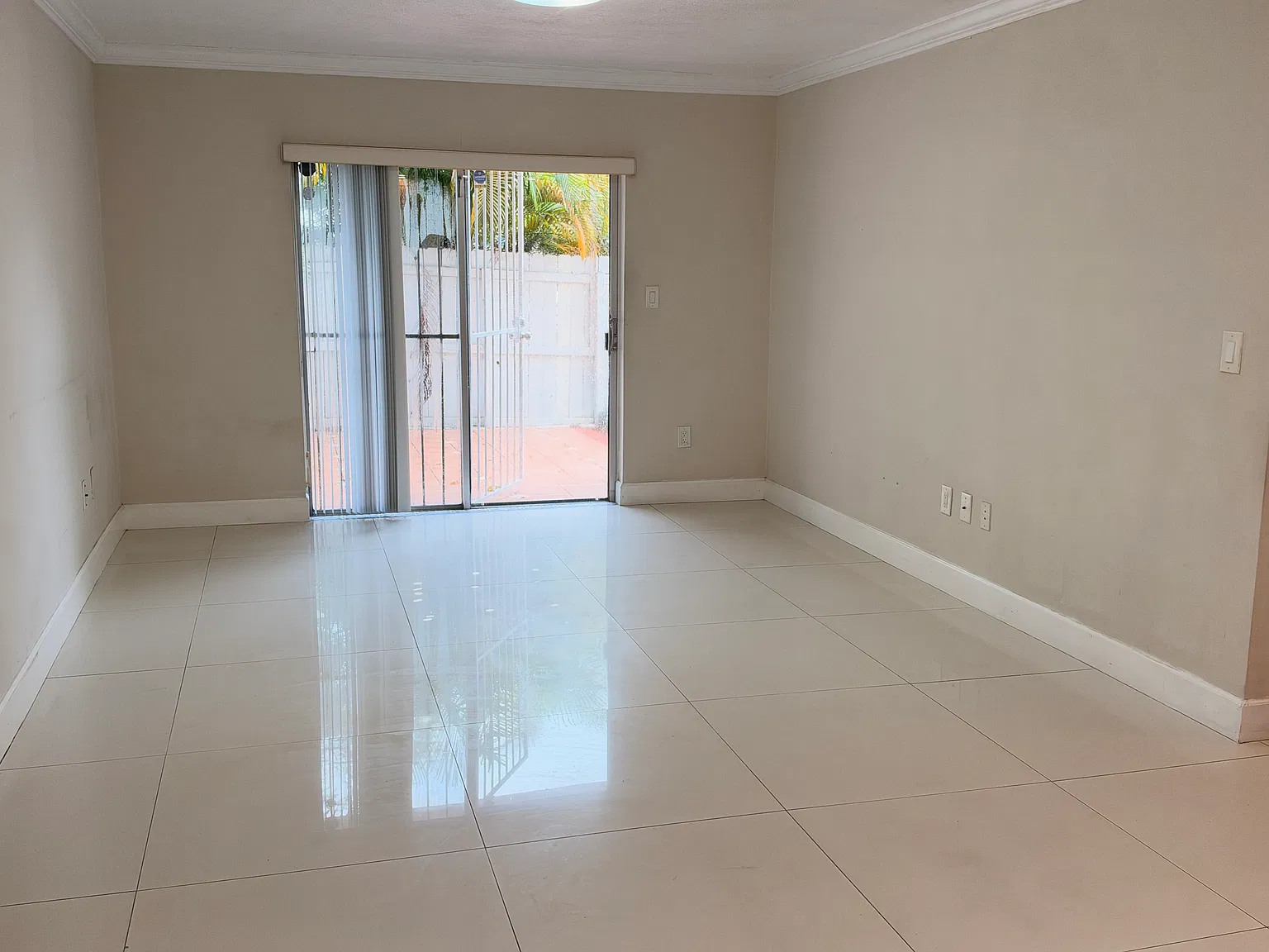 4301 NW South Tamiami Canal Dr — Photo 2