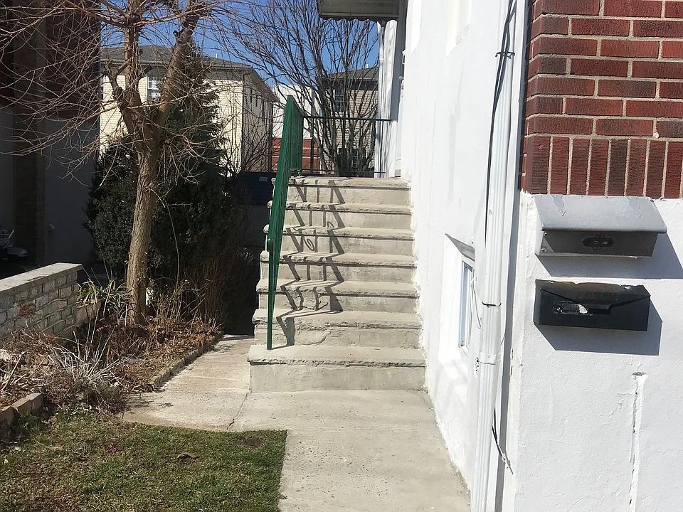 2nd Floor Entry