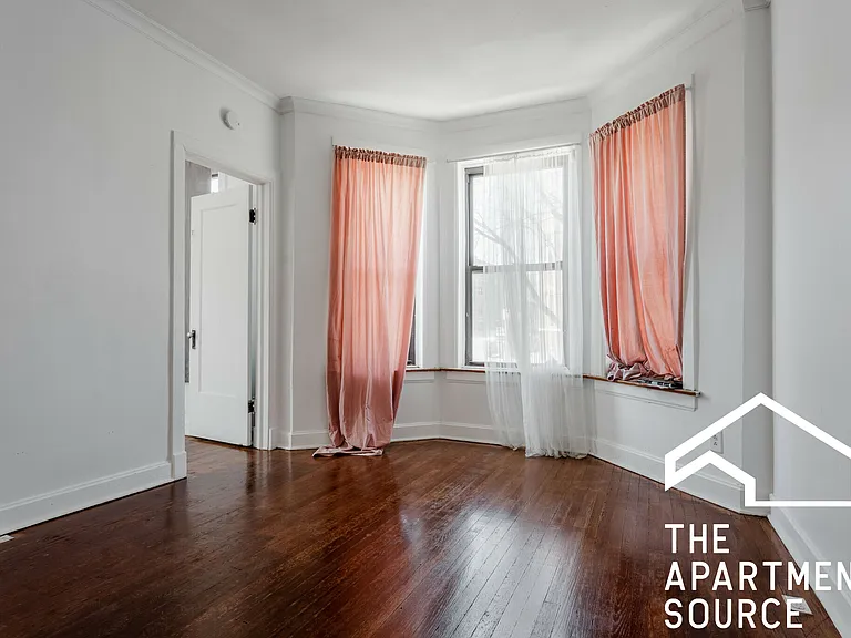 1001 N Richmond St #2S — Photo 4