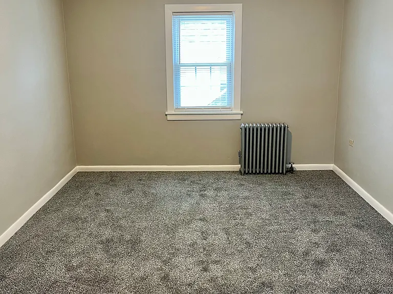 625 Miller St — Photo 14