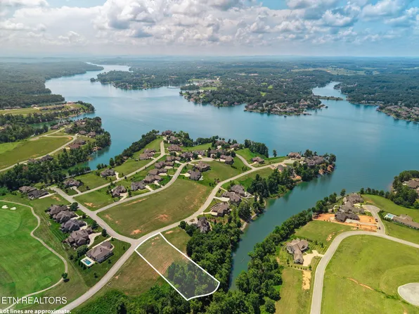 694 Taffrail Dr, Lenoir City, TN 37772
