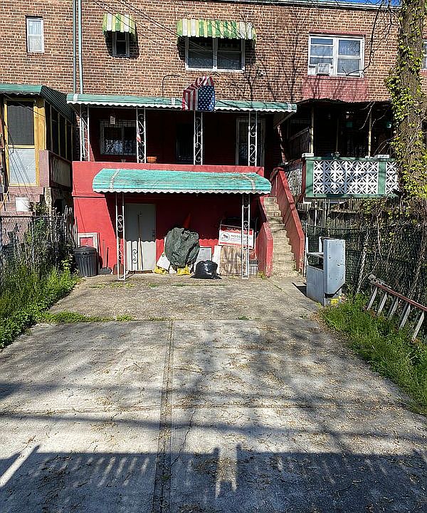 2nd image of 1169 White Plains Rd