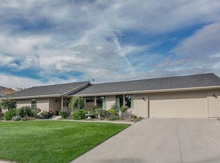 1484 Elmwood St, Wenatchee, WA 98801