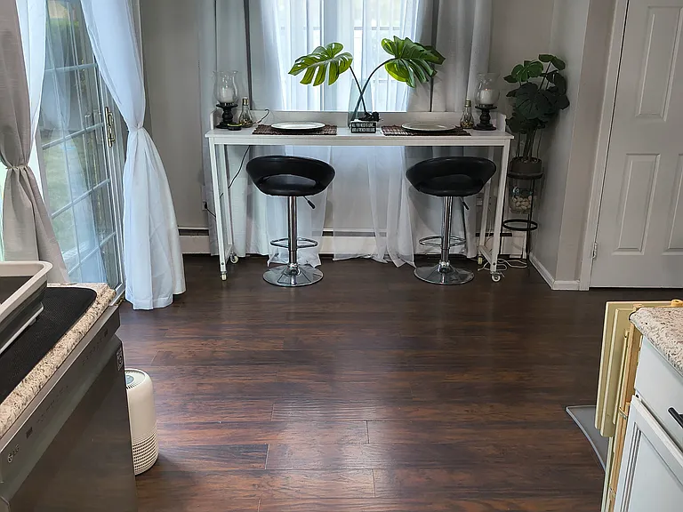 420 E Front St — Photo 3