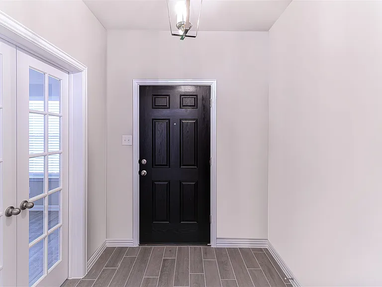 3004 Teak Dr — Photo 4
