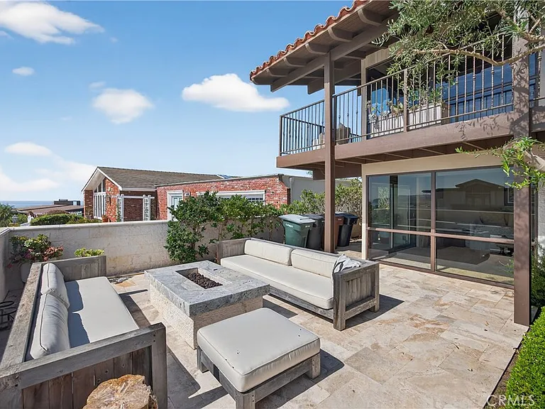 8 Monarch Bay Dr — Photo 44