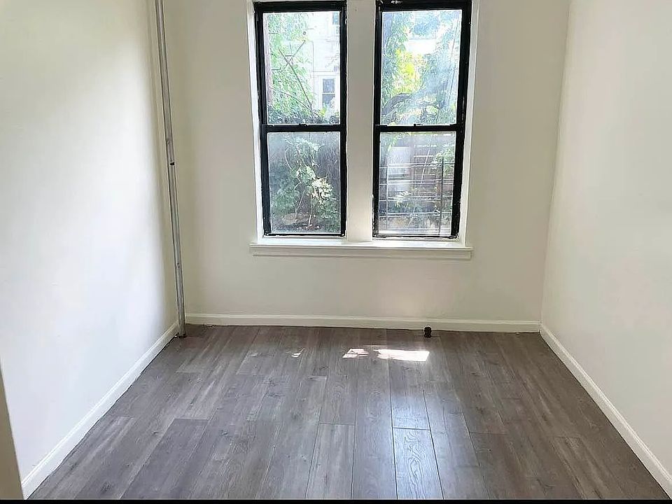1st image of 2204 Clarendon Rd #3